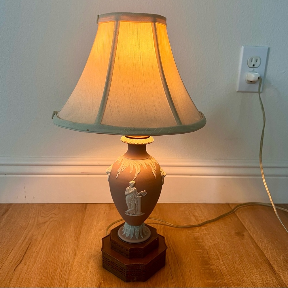 RARE Vintage Wedgwood Jasperware Jasper Ware Lalic 17" Electric Table Lamp‎ MINT